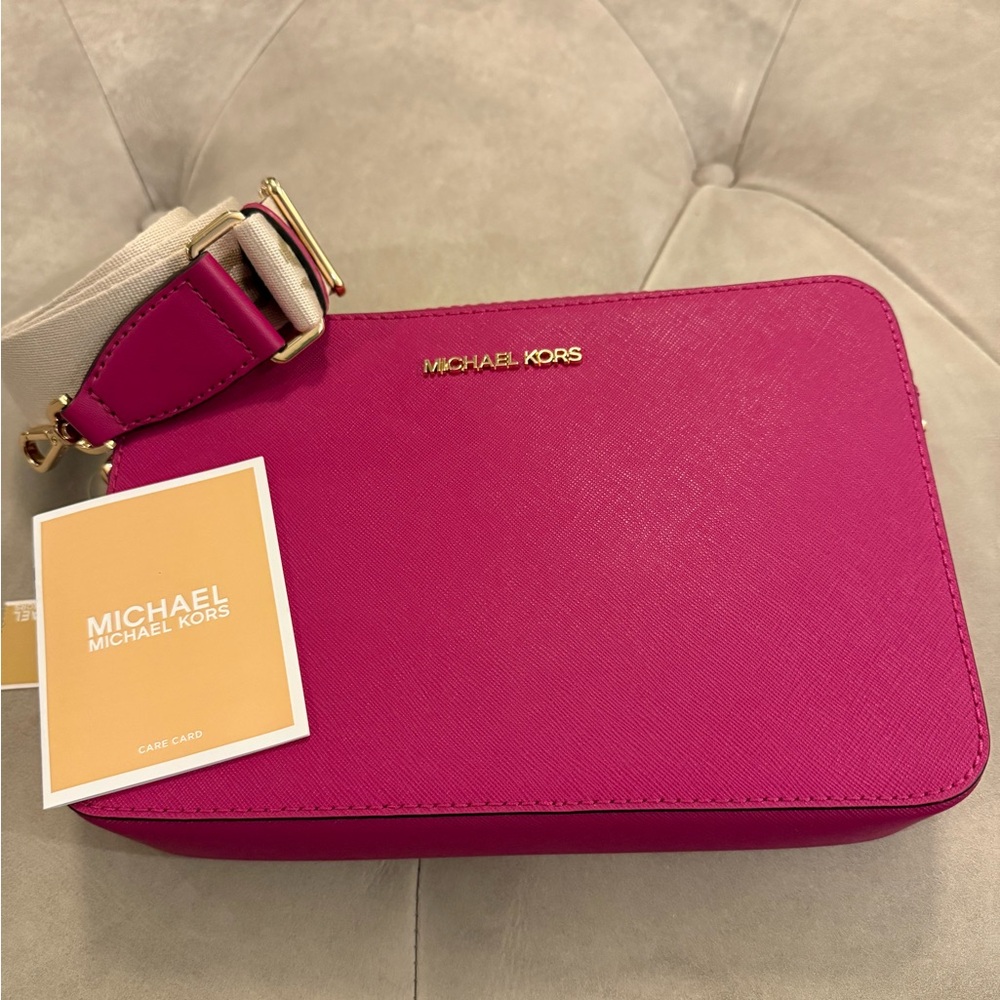 💗Michael Kors Fuchsia Crossbody Bag